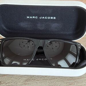 Marc Jacobs Sleek Black Sunglasses